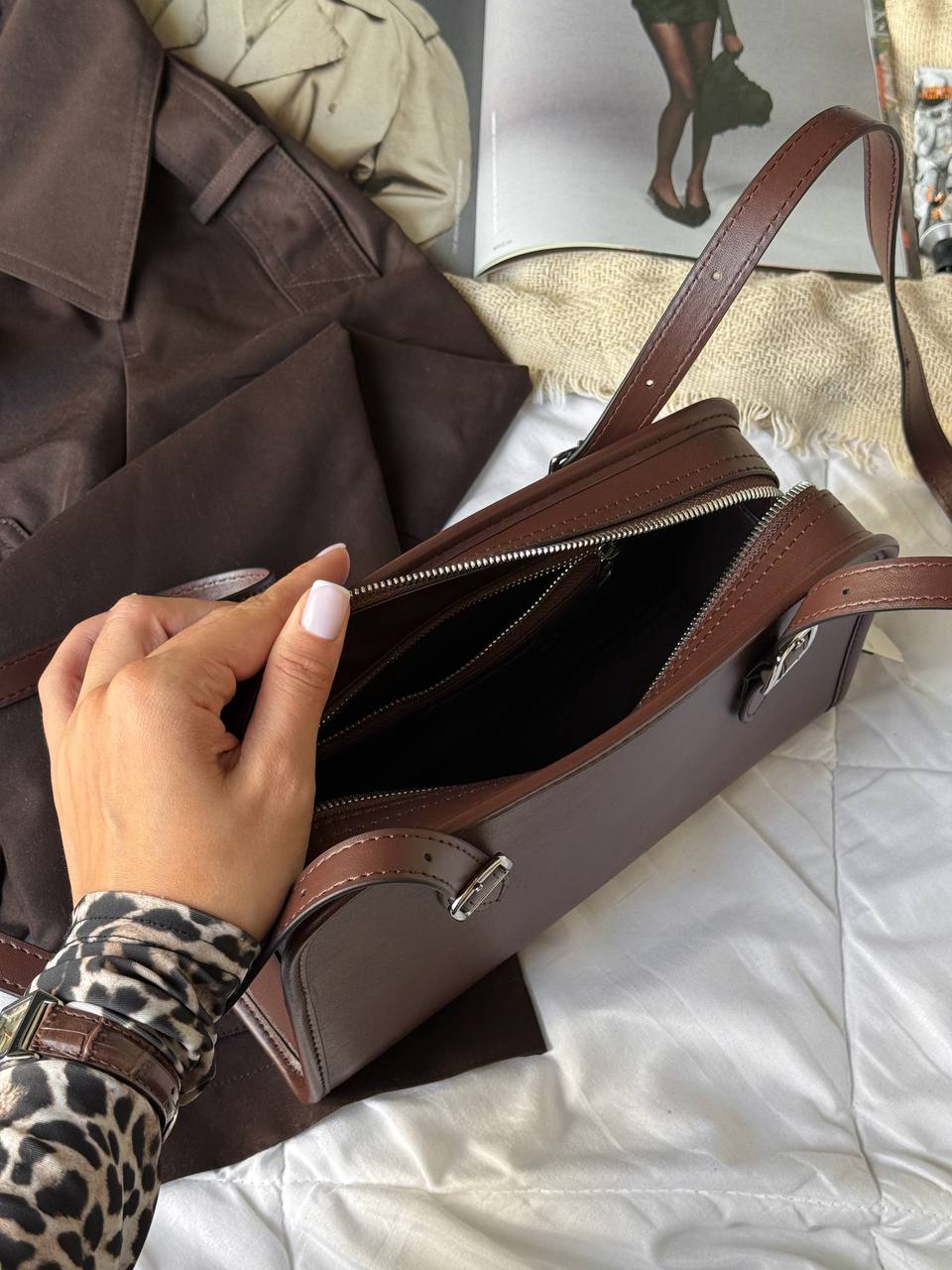 Coach 1941 Swing Zip Bag Brown - 11