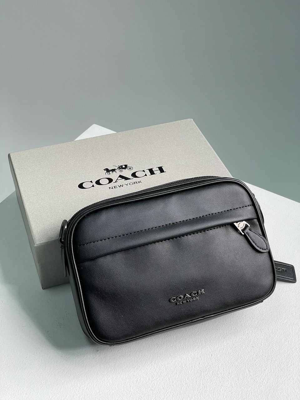 Coach Academy Crossbody Signature Canvas Total Black - 2