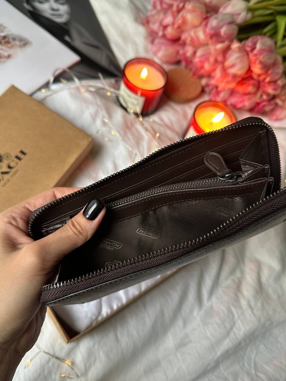 Coach Accordion Wallet In Signature Canvas Brown - 10