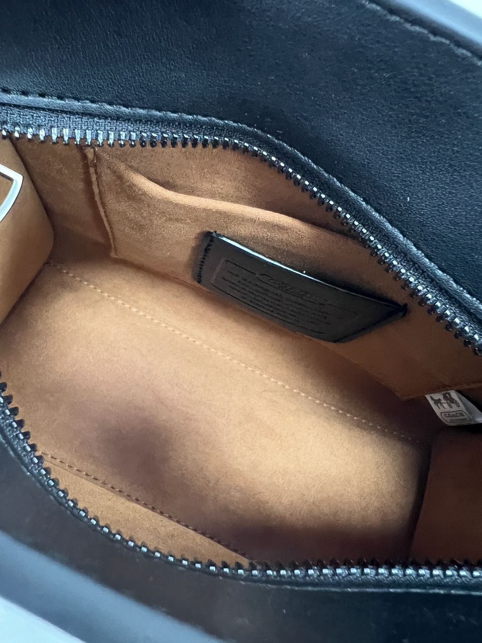 Coach Andrea Carryall Total Black - 9