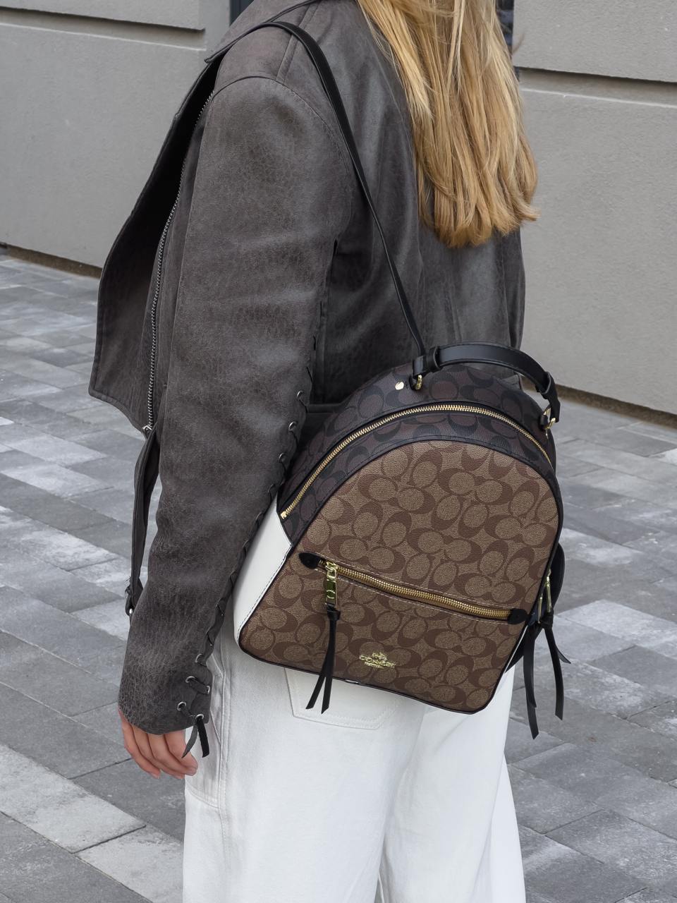 Coach Court Backpack in Signature Canvas - 7
