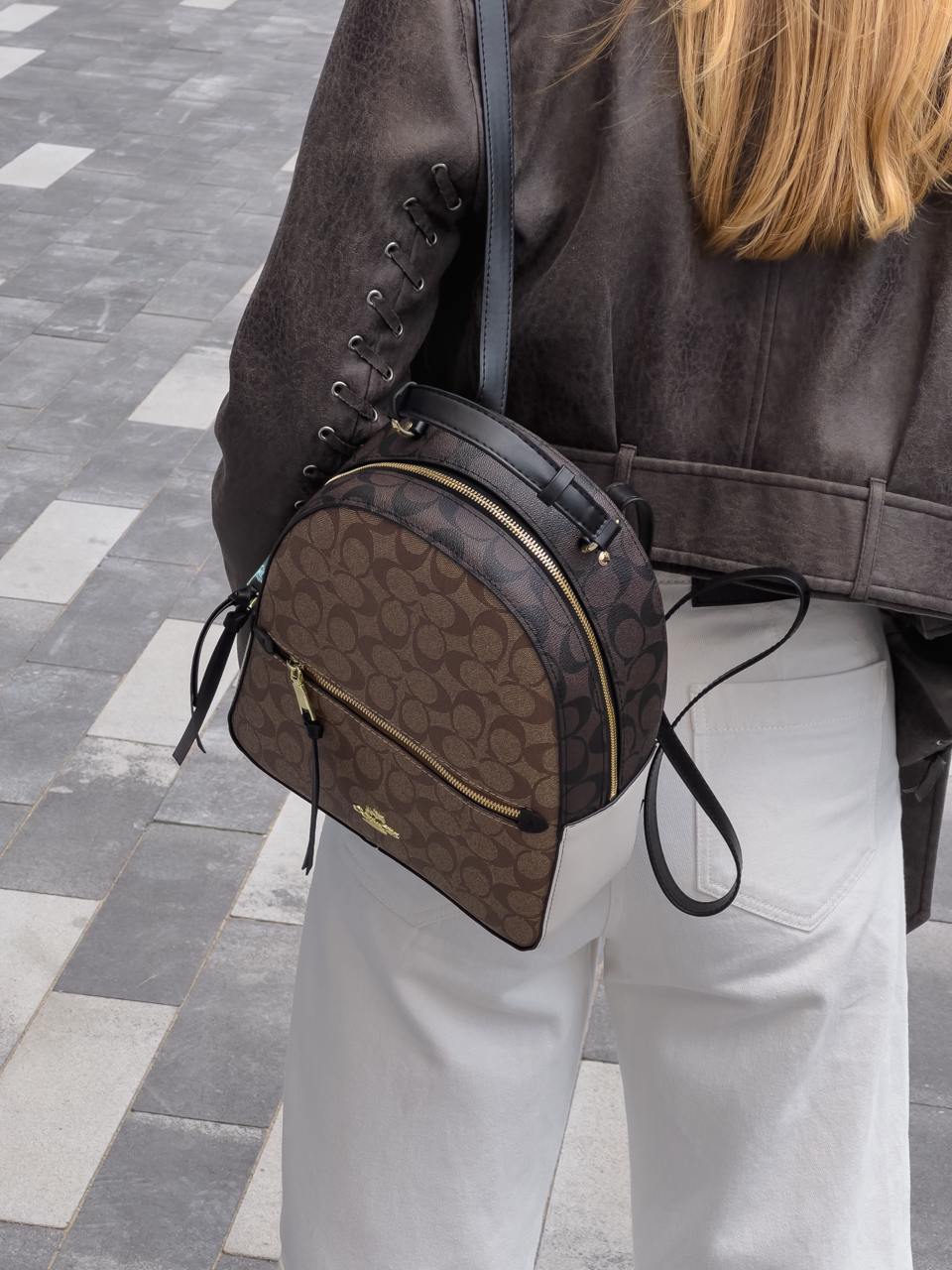 Coach Court Backpack in Signature Canvas - 9