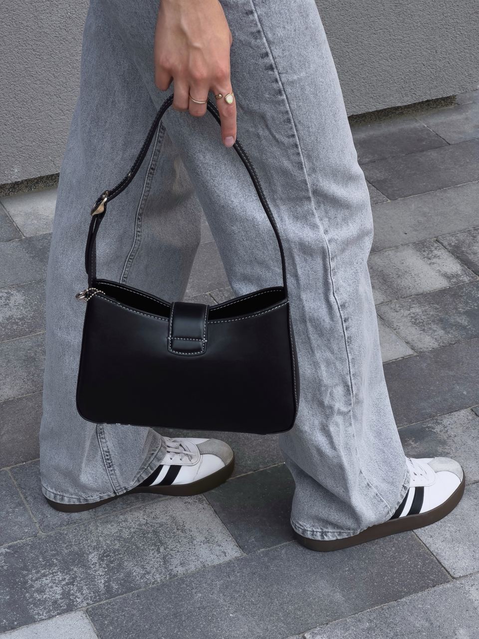 Coach Eliza Shoulder Bag In Black - 7