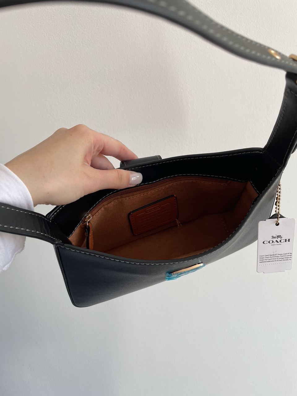 Coach Eliza Shoulder Bag In Black - 22