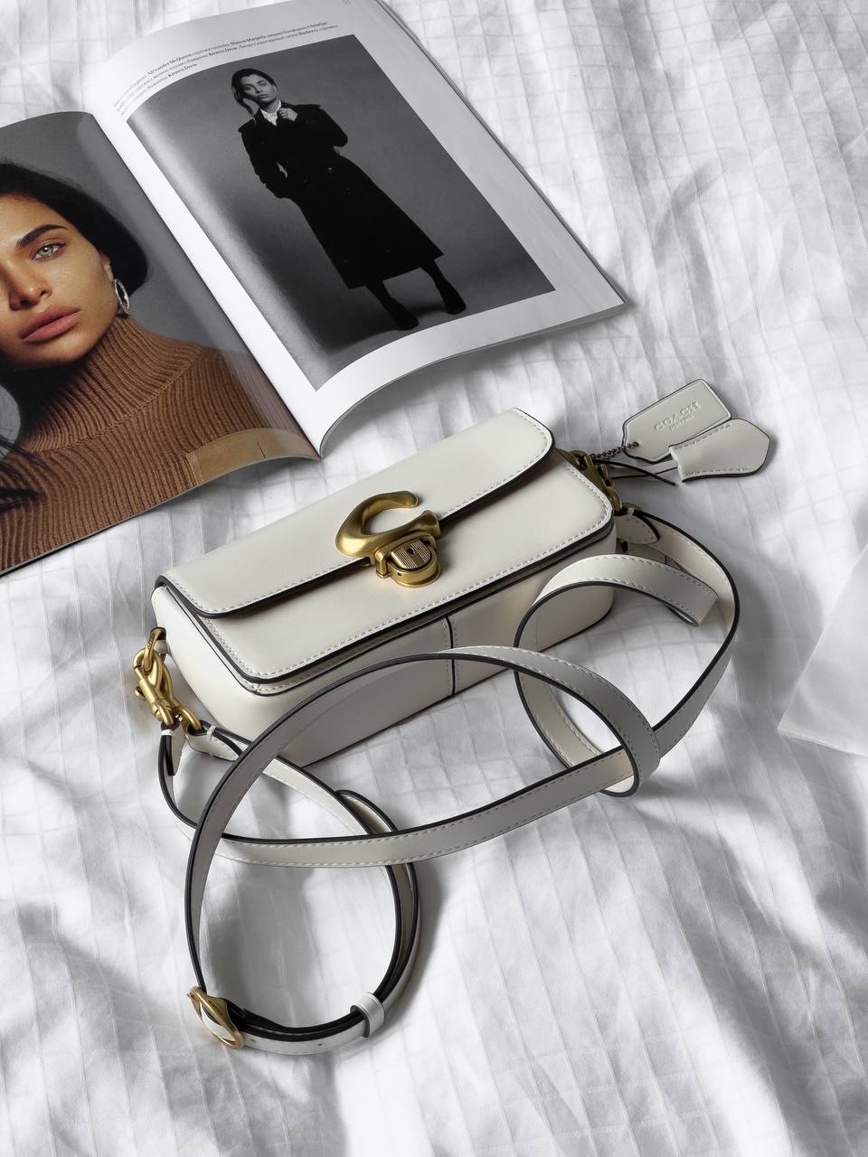 Coach Glovetanned Leather Studio Baguette Bag Chalk - 7