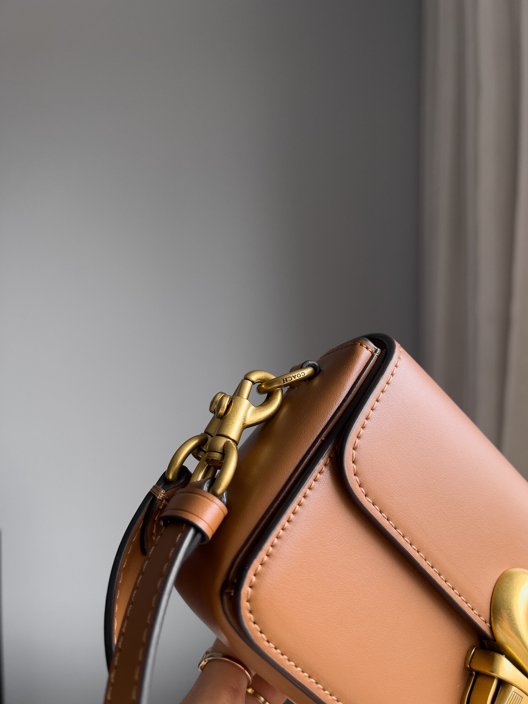 Coach Glovetanned Leather Studio Baguette Bag Light Caramel - 18