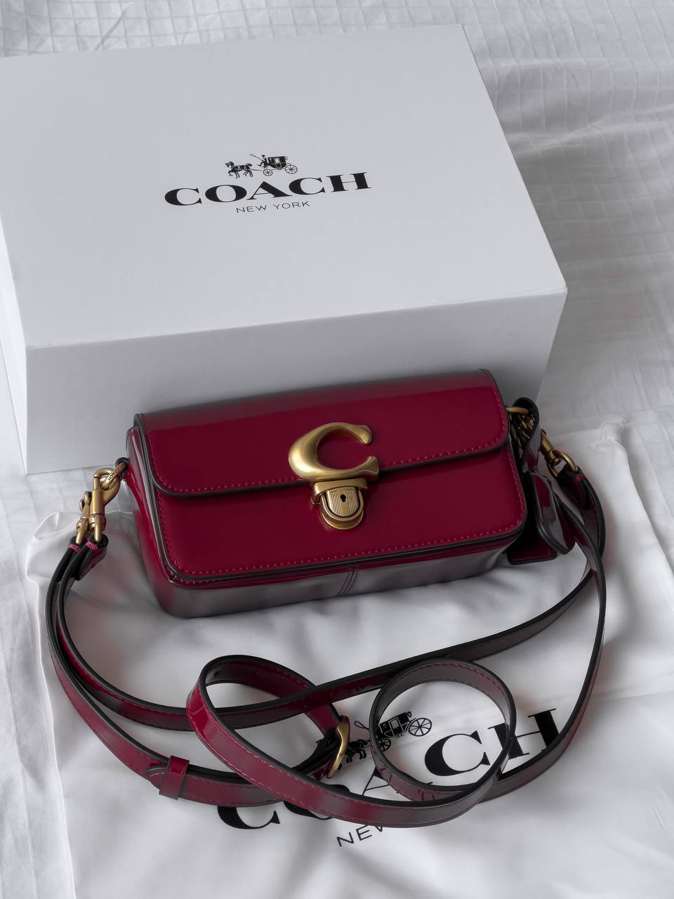 Coach Glovetanned Studio Baguette Patent Leather Bag Red - 2