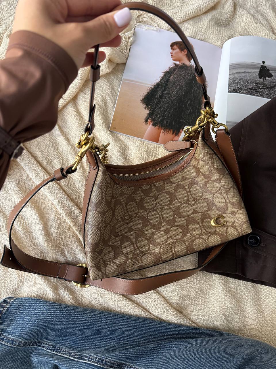 Coach Juliet Shoulder Bag Signature Canvas Beige - 4