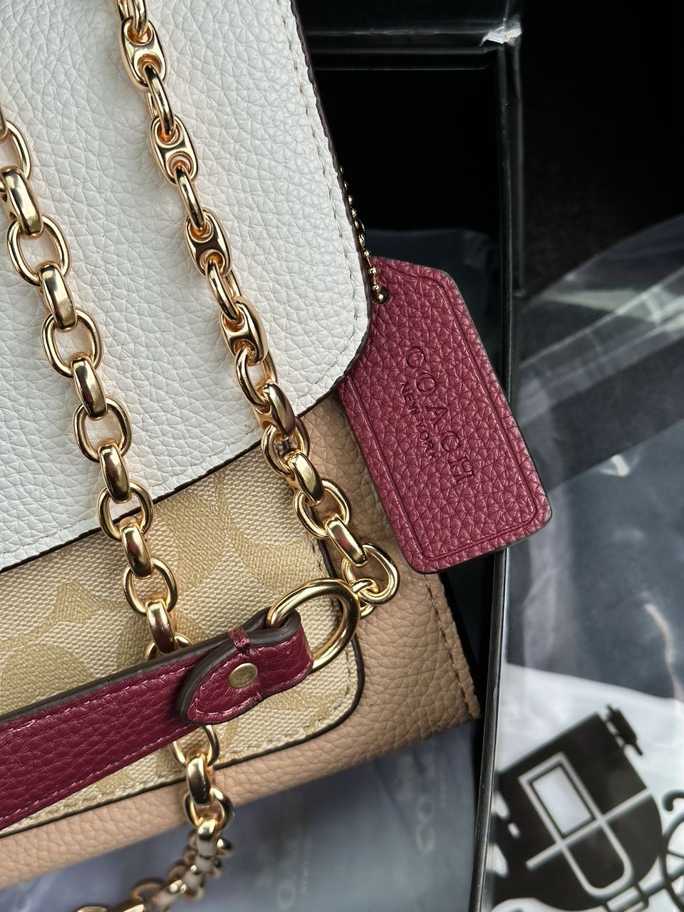 Coach Lane Shoulder Bag In Colorblock Signature Canvas - 20