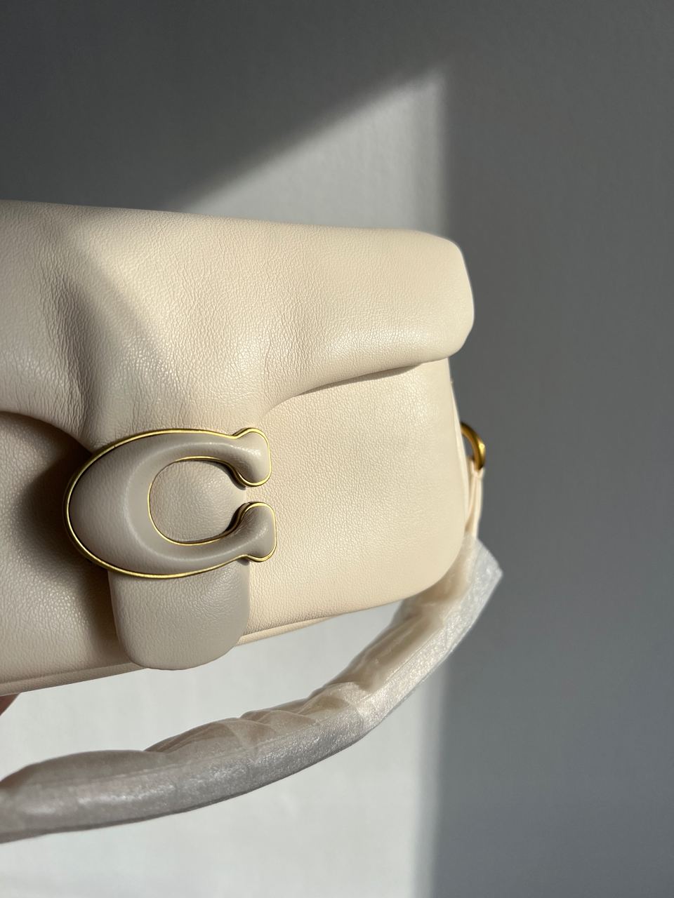 Coach Leather Covered C Closure Puffy Tabby Shoulder Bag Cream - 14