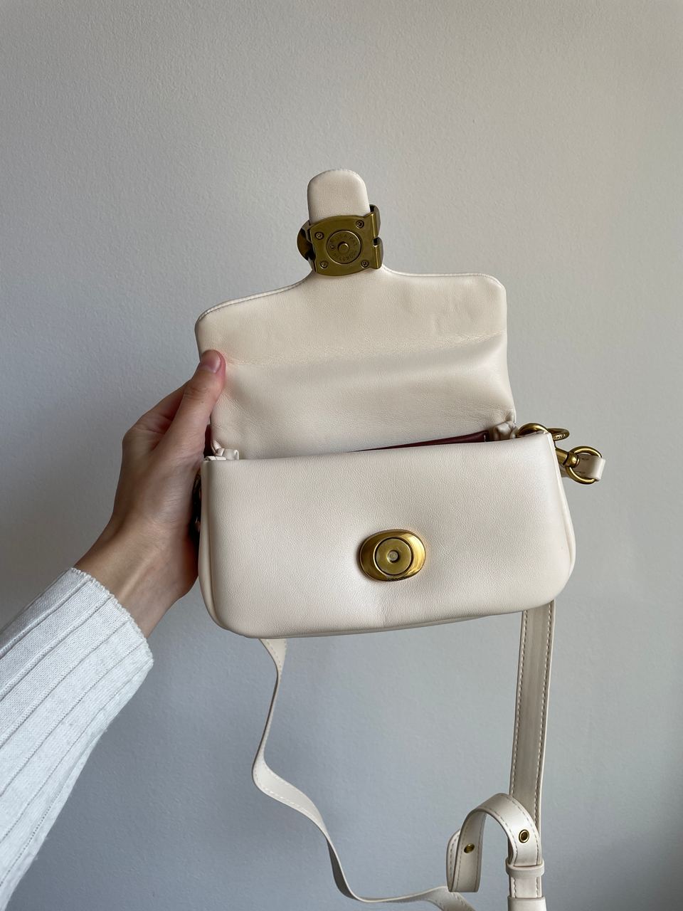 Coach Leather Covered C Closure Puffy Tabby Shoulder Bag Cream - 32