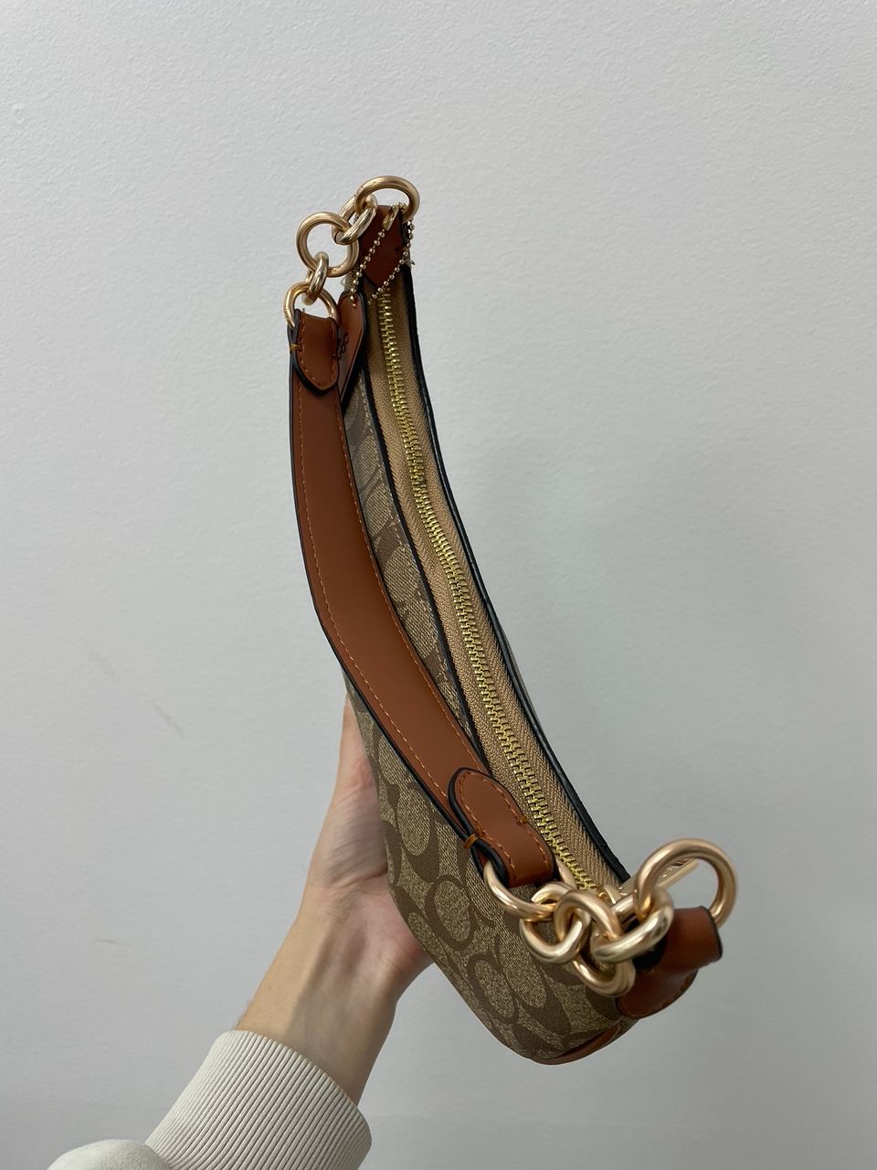 Coach Payton Hobo In Signature Canvas in Beige - 10