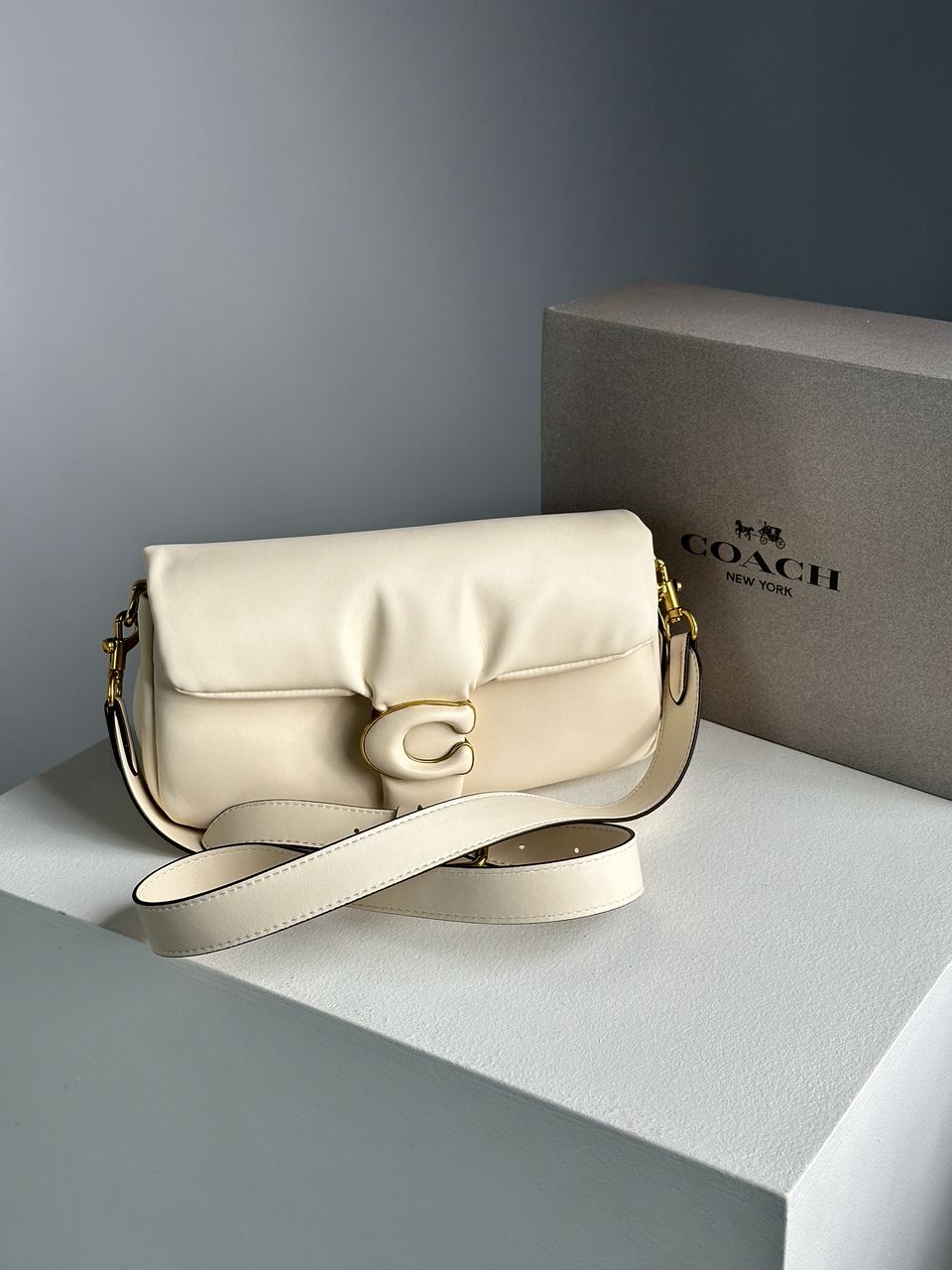 Coach Pillow Tabby 26 Leather Shoulder Bag Cream - 3