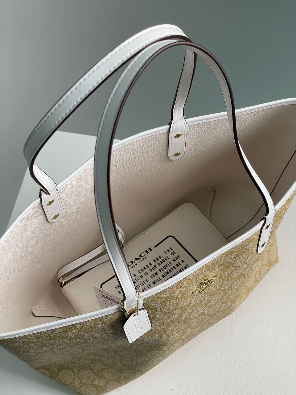 Coach Reversible Signature City Tote Chalk/Light Khaki - 14