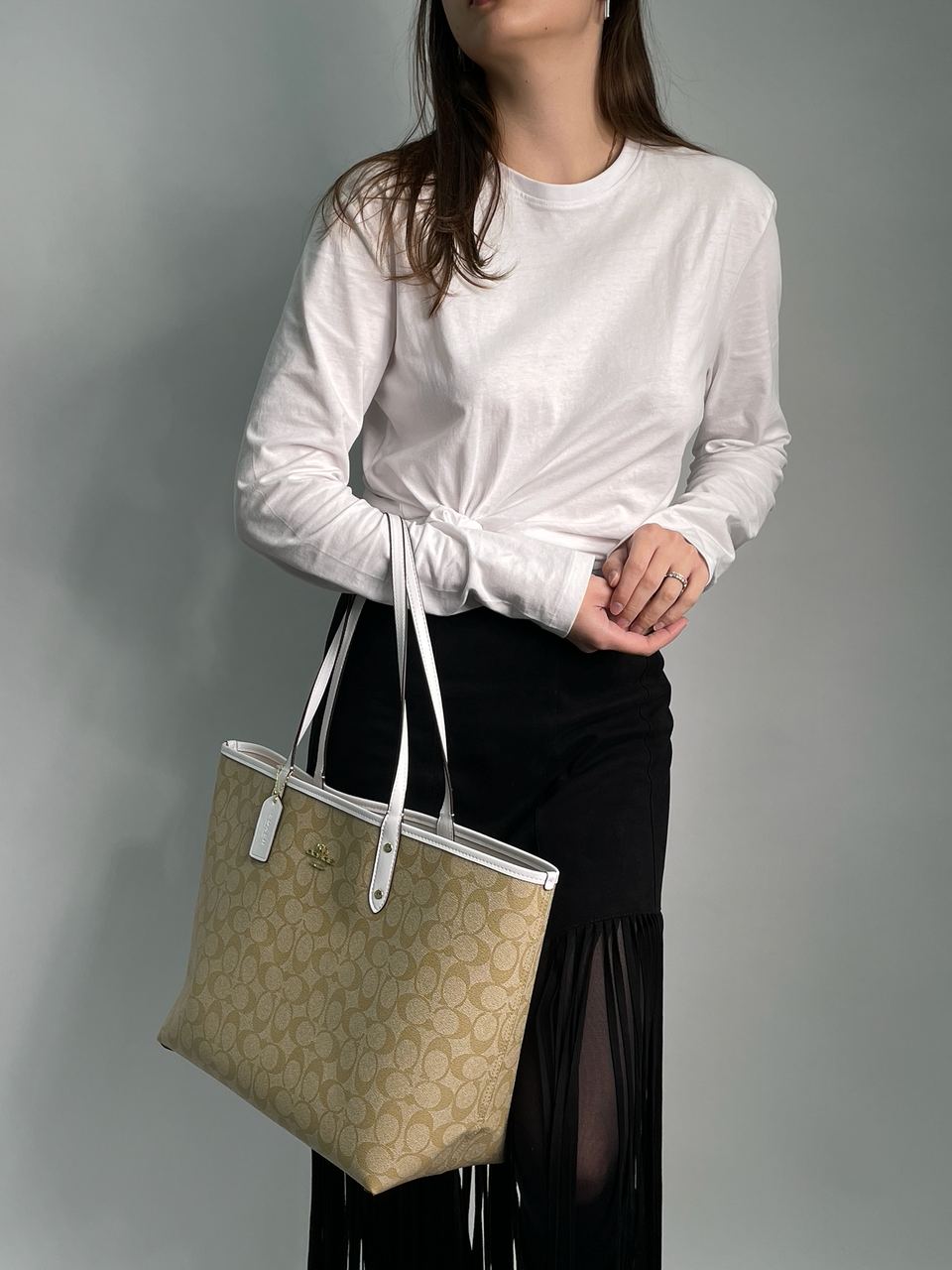 Coach Reversible Signature City Tote Chalk/Light Khaki - 7