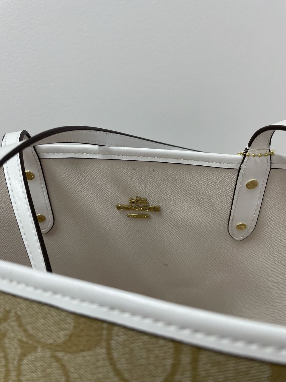 Coach Reversible Signature City Tote Chalk/Light Khaki - 9