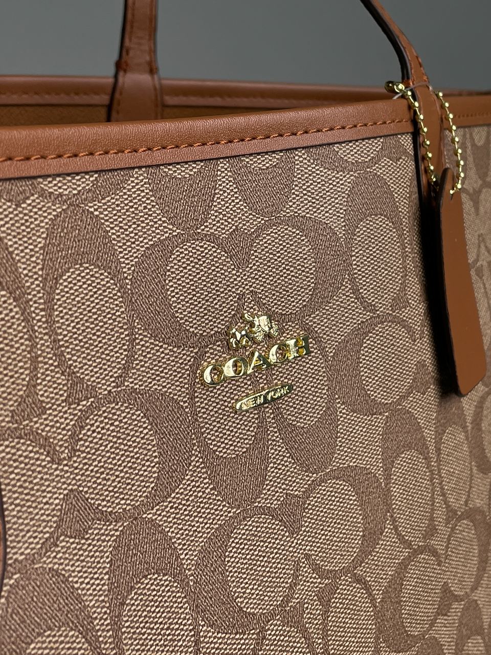 Coach Reversible Signature City Tote Khaki Saddle - 14