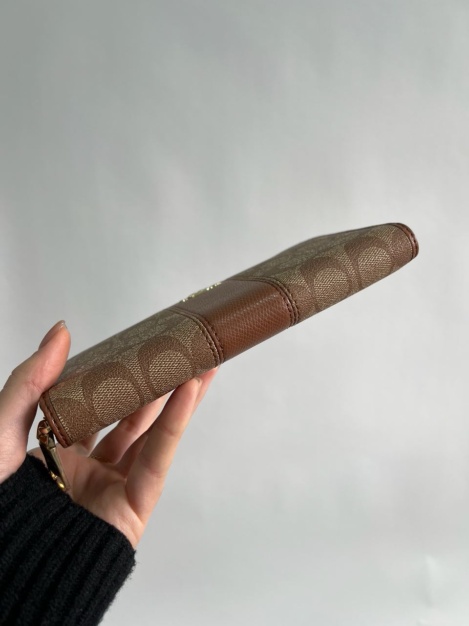 Coach Round Fastener Long Wallet Signature Ginger - 11