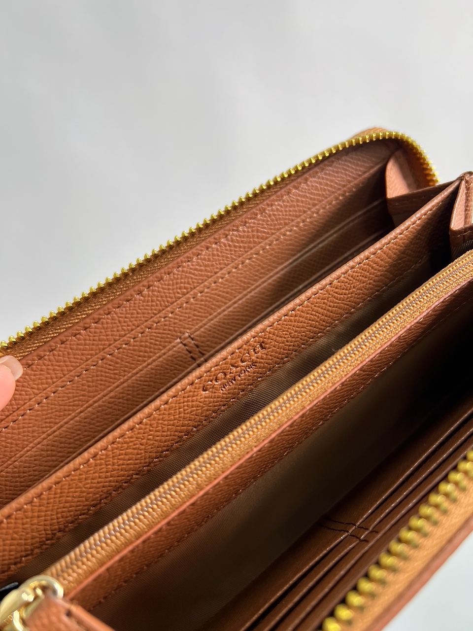 Coach Round Fastener Long Wallet Signature Ginger - 14