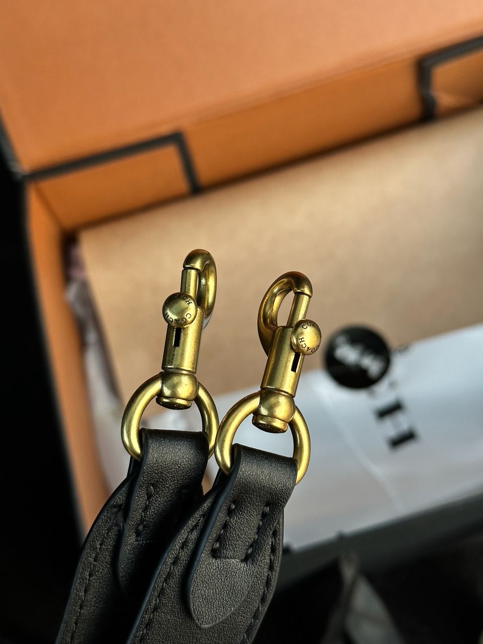 Coach Tabby Black/Beige Shoulder Bag In Signature Canvas - 8