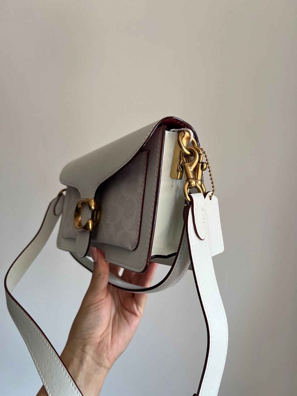 Coach Tabby White/Gold Shoulder Bag 26 In Signature Canvas - 3