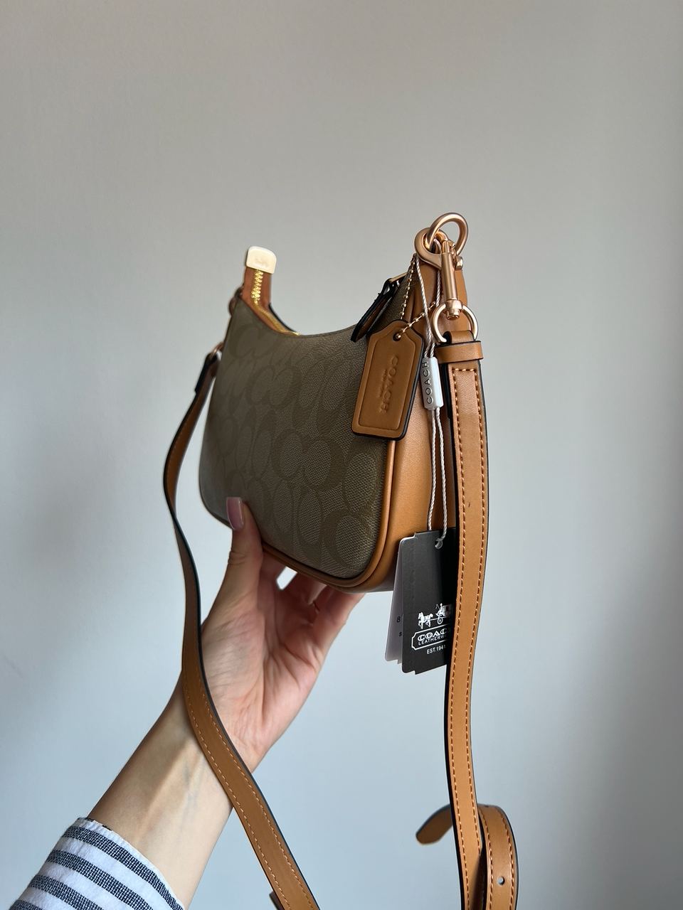 Coach Teri Caramel Shoulder Bag In Signature Canvas - 4