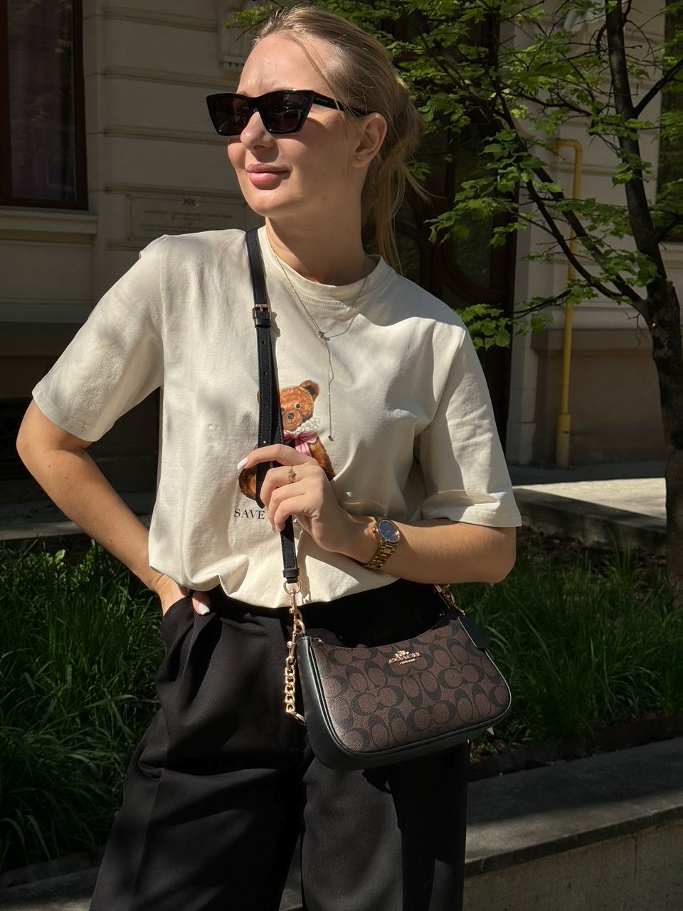 Coach Teri Shoulder Bag In Signature Canvas - 9