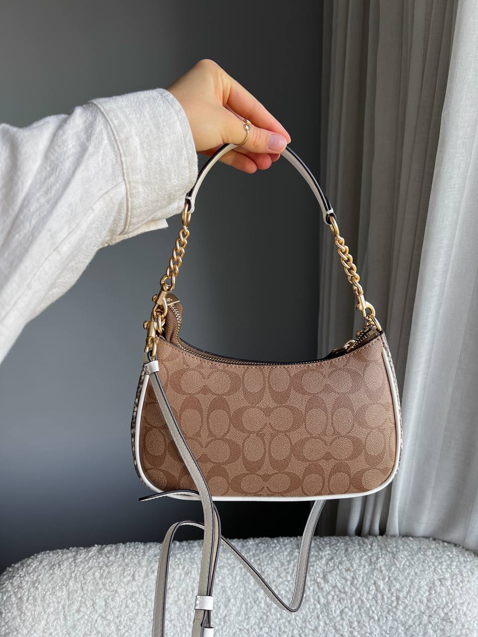 Coach Teri Shoulder Bag In Signature Canvas - 9