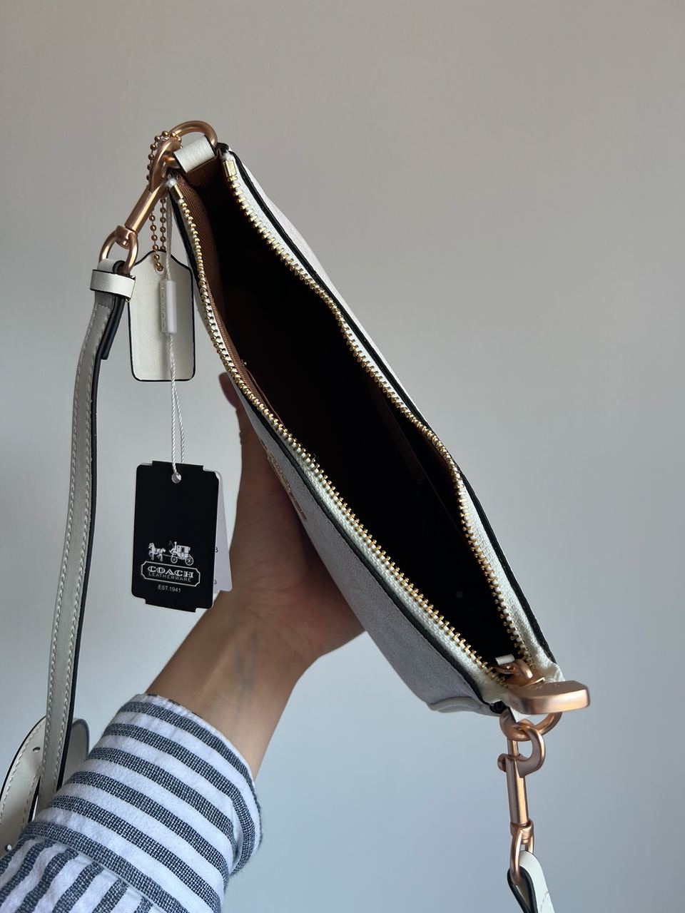 Coach Teri White Shoulder Bag In Signature Canvas - 9