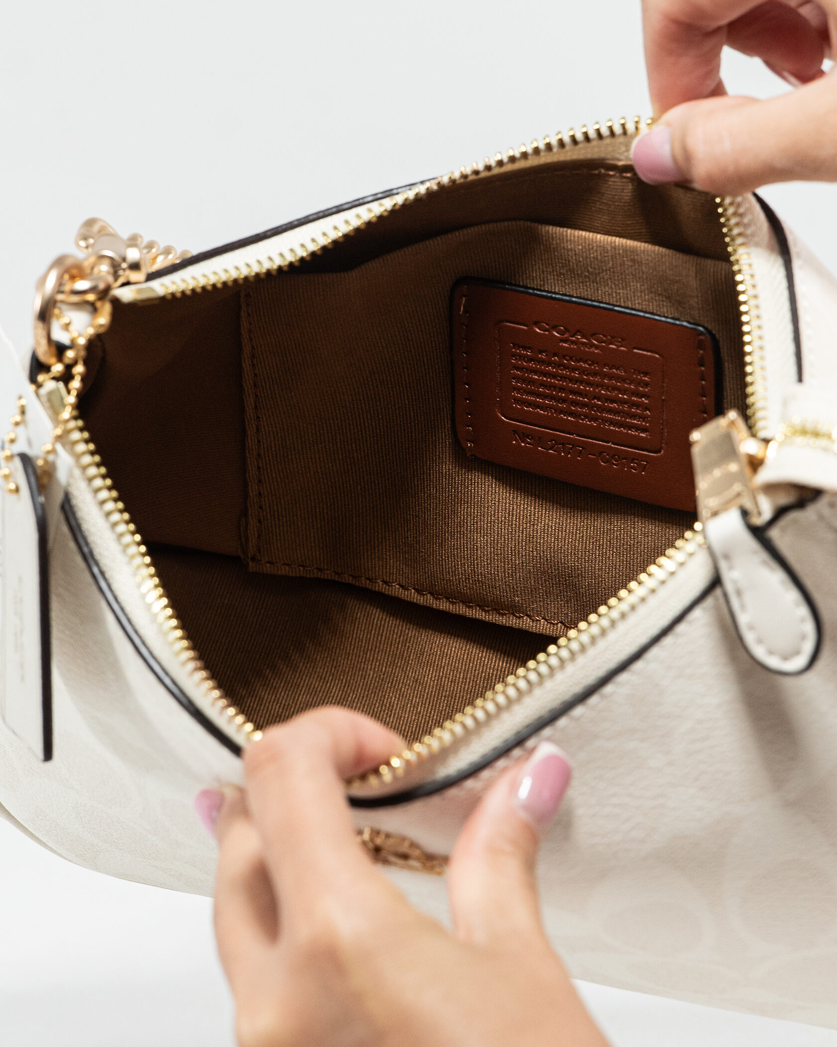 Coach Terri Small Shoulder Bag in Chalk White Leather - 13