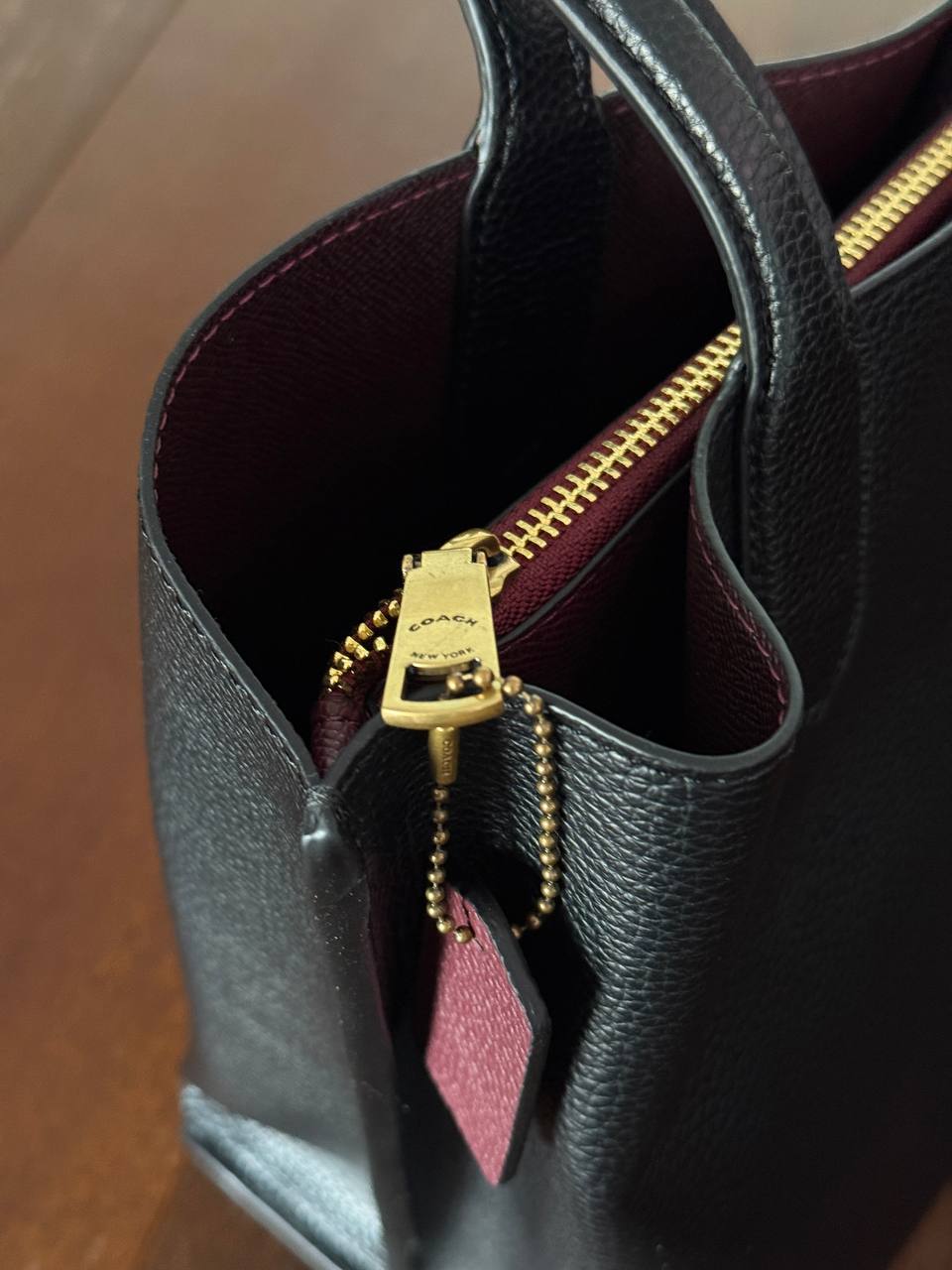 Coach Willow Tote Black - 9