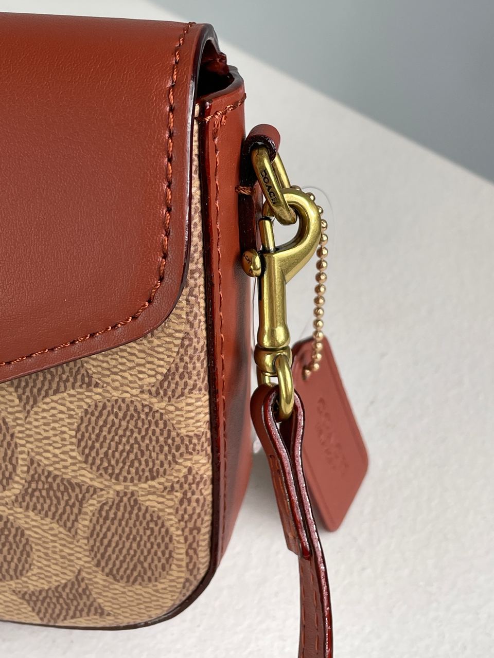 Coach Women's Wyn Cross Body Bag - 19