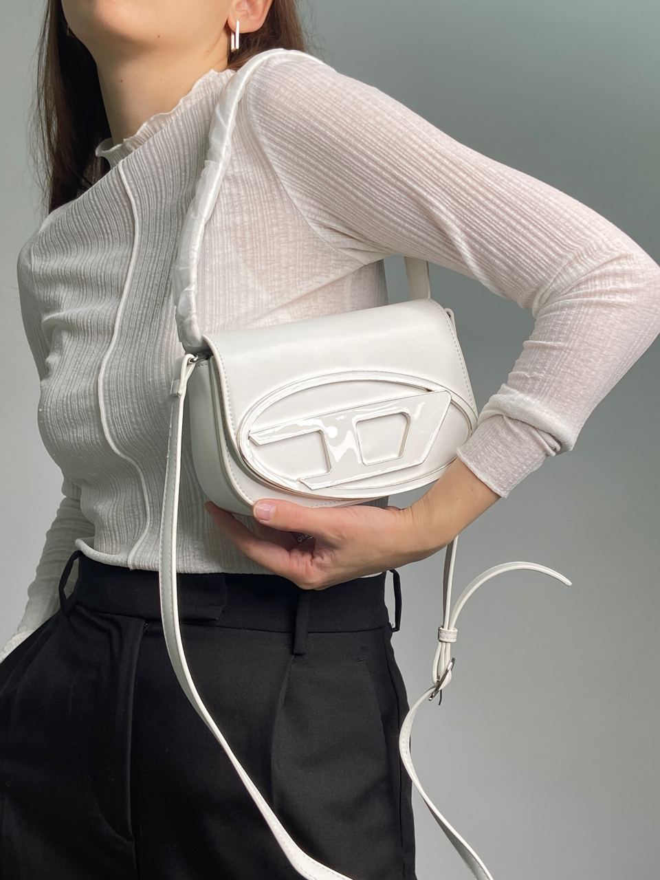 DIESEL 1DR Iconic Shoulder Bag White - 6