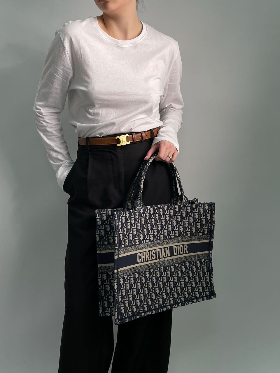 Dior Large Book Tote Ecru and Blue Dior Oblique Embroidery - 4