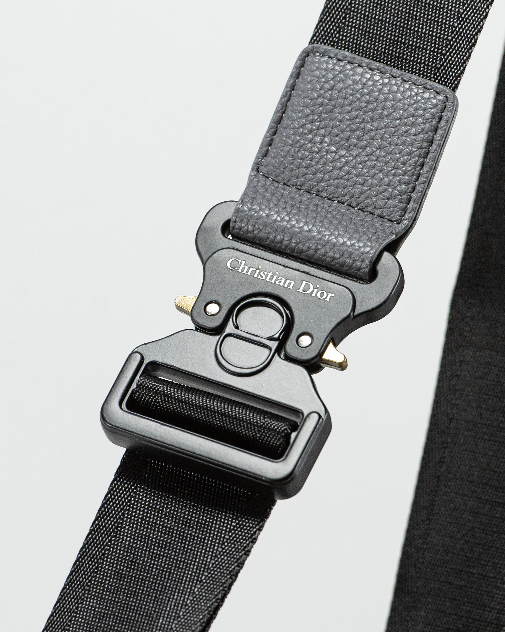 Dior Saddle Belt Bag in Graphite black Oblique Embossed Calfskin - 10