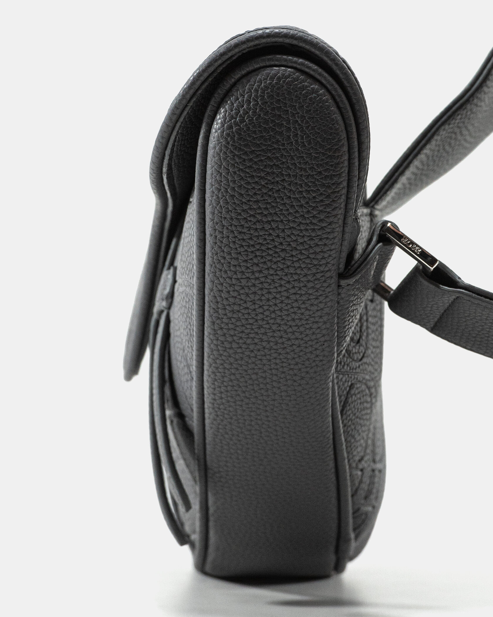 Dior Saddle Belt Bag in Graphite black Oblique Embossed Calfskin - 6