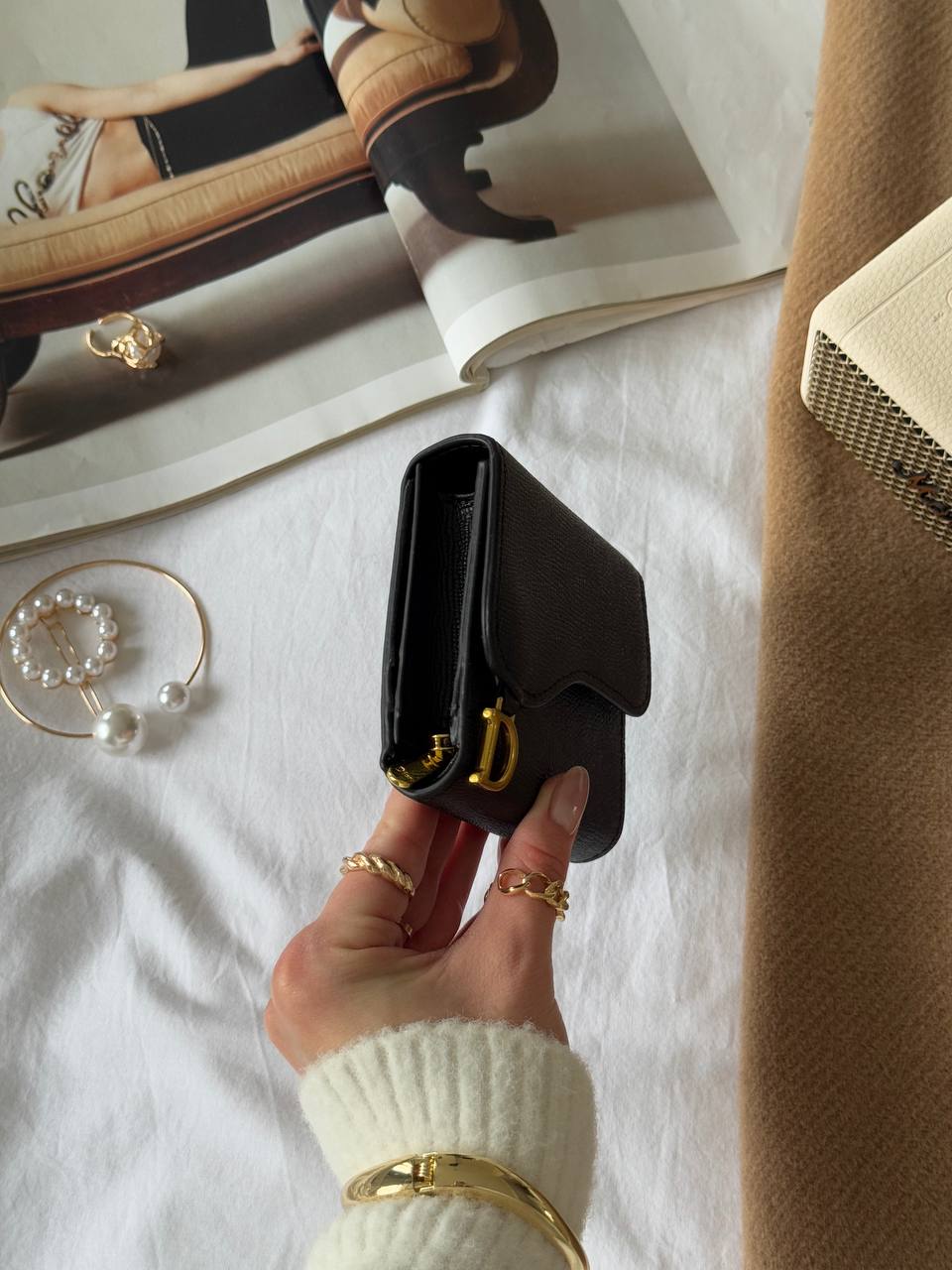 Dior Saddle Bloom card holder in black grained calfskin - 8