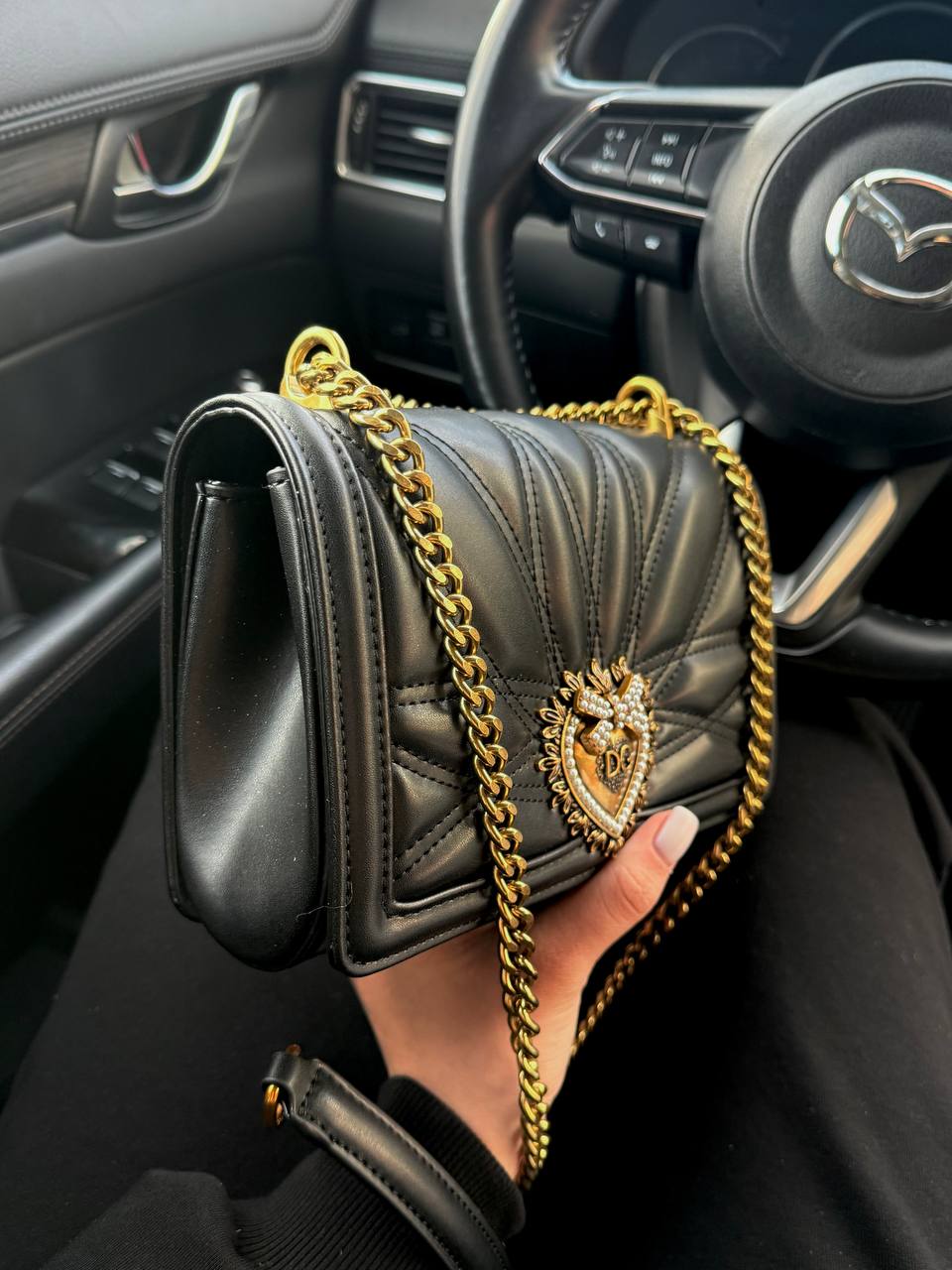 Dolce &amp; Gabbana Devotion Small Quilted Leather Shoulder Bag in Black - 8