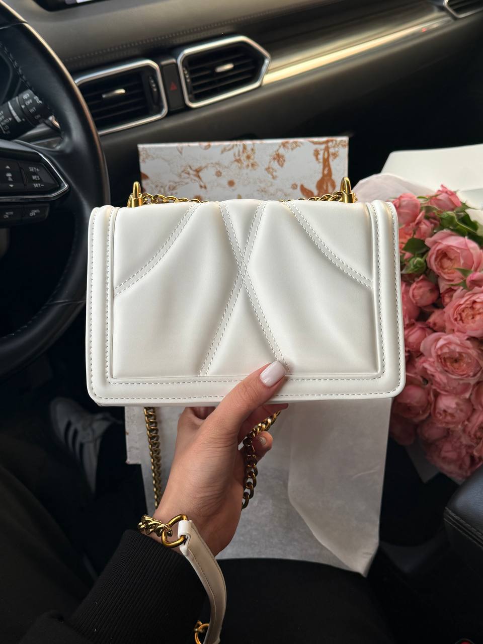 Dolce &amp; Gabbana Devotion Small Quilted Leather Shoulder Bag in White - 10