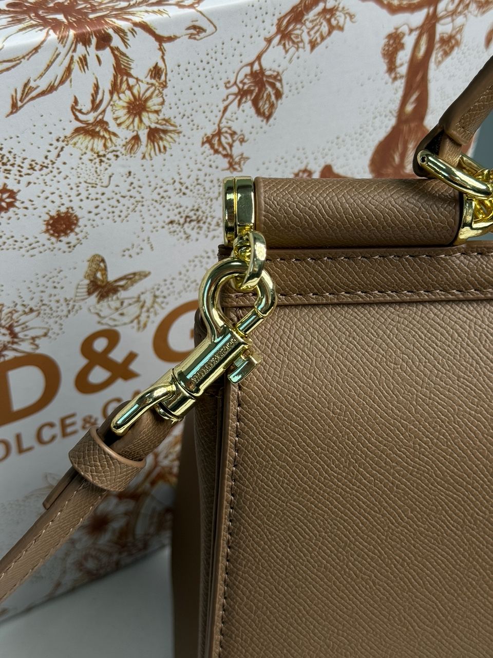 Dolce&amp;Gabbana Sicily Medium Elongated Beige - 13