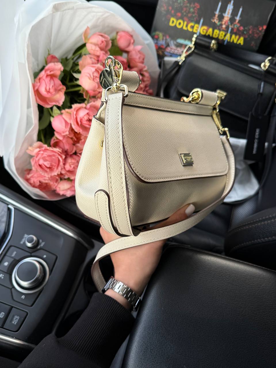 Dolce &amp; Gabbana Sicily Mini Textured-Leather Shoulder Bag in White - 8