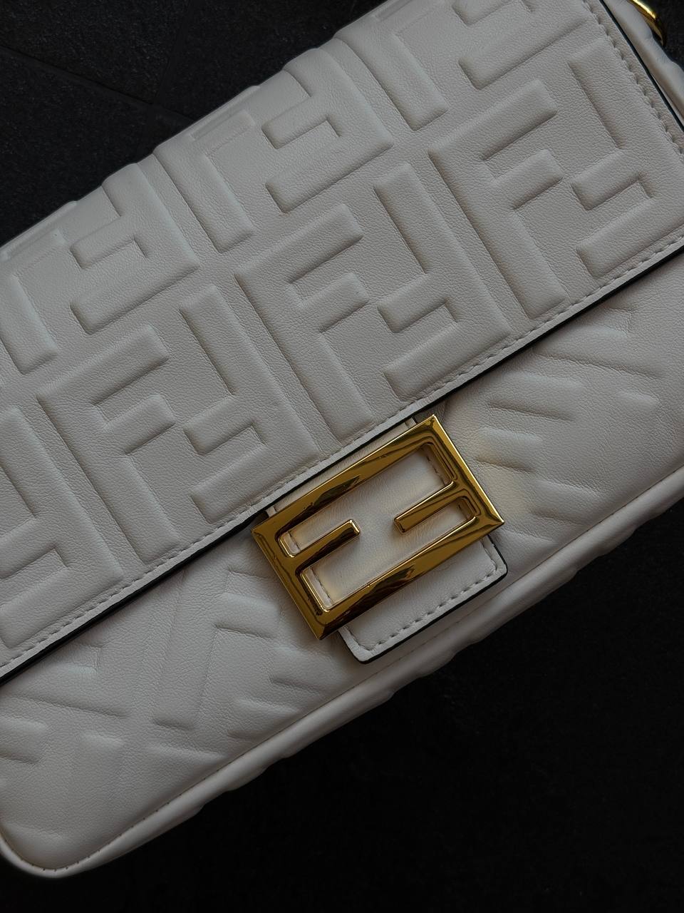 Fendi Baguette White Leather Bag - 6