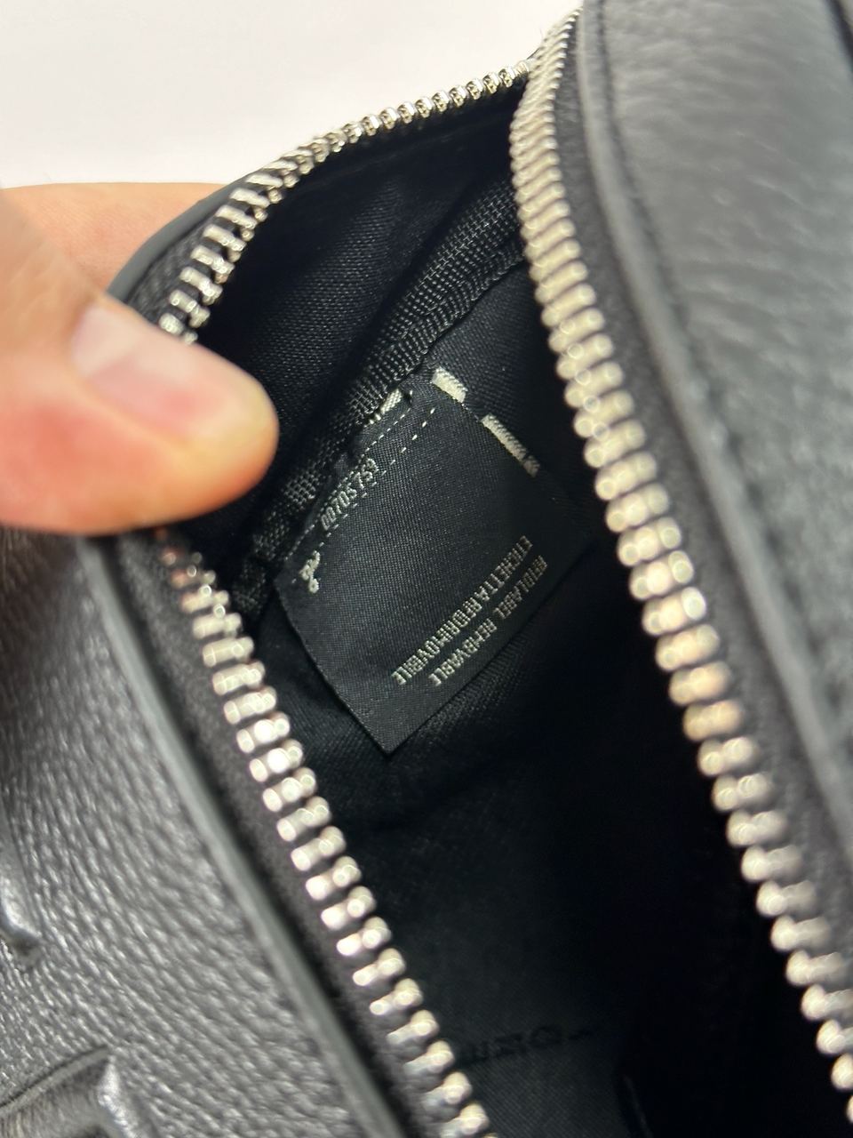 Fendi FF Zipped Belt Black Bag - 14