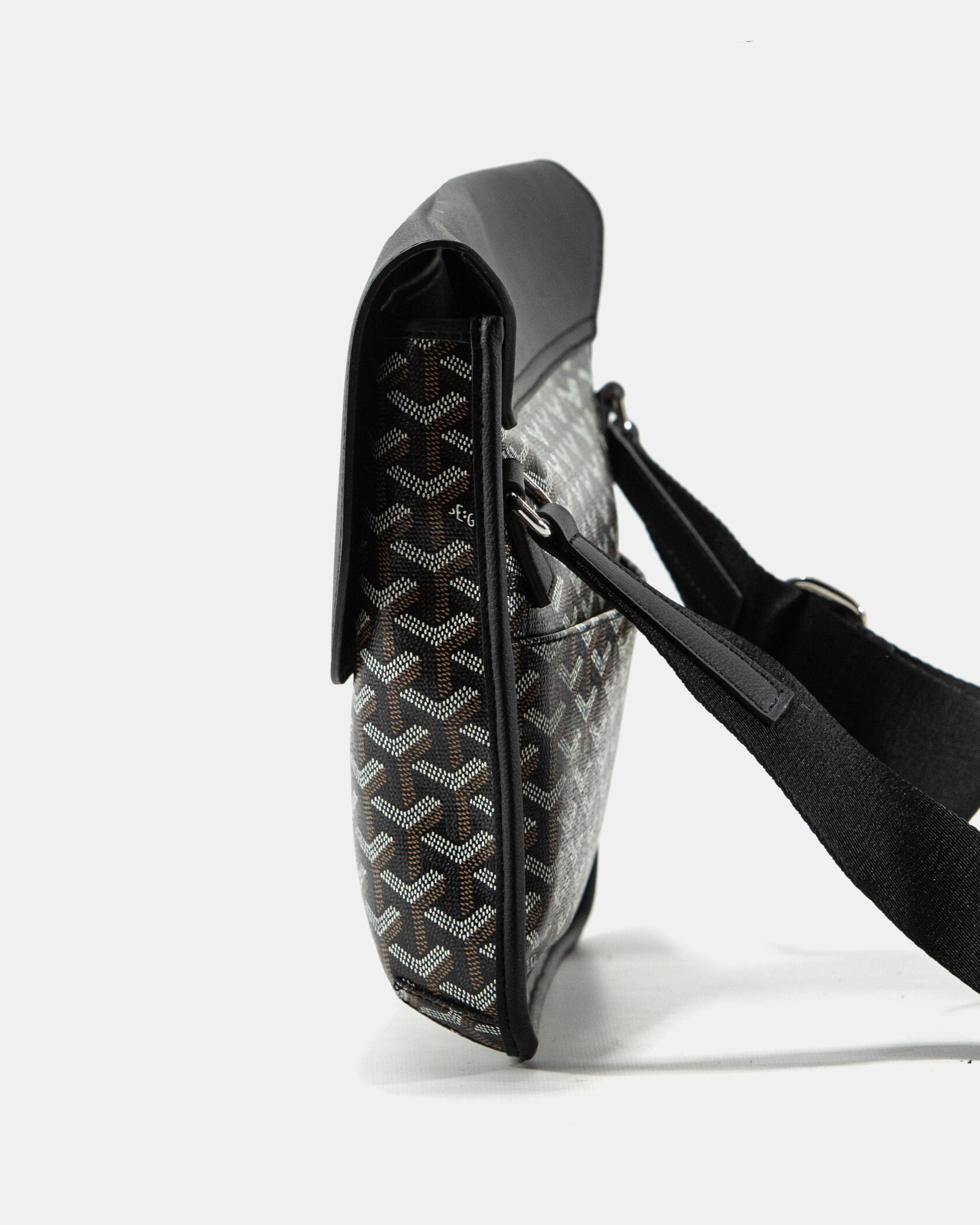 Goyardine Coursier Messenger Bag Black - 7