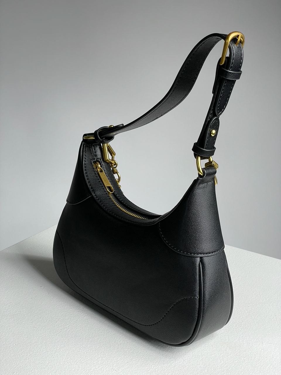 Gucci Aphrodite Small Shoulder Bag Black - 15