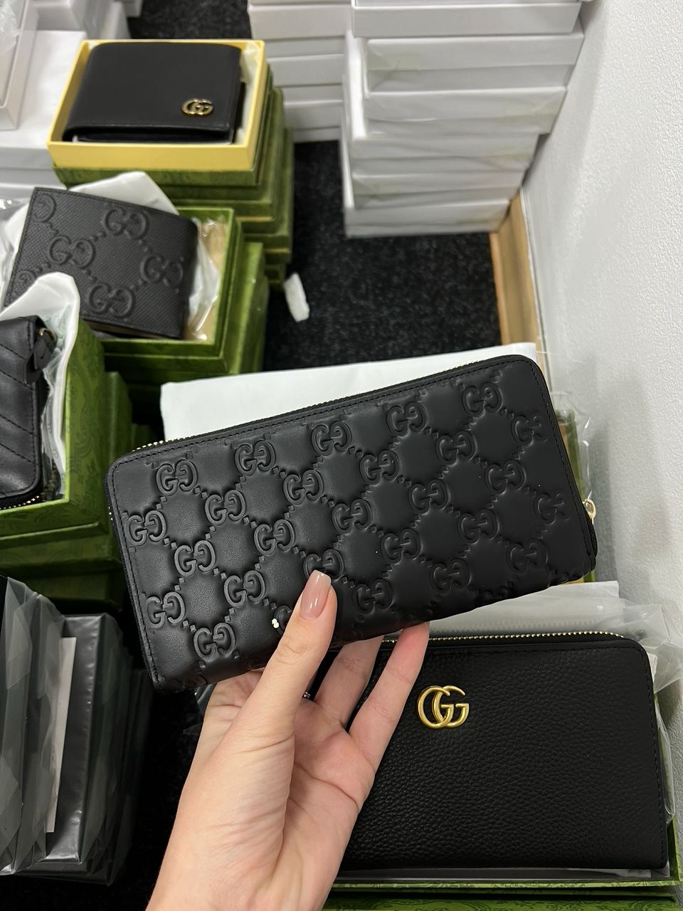 Gucci Black Guccissima Zip-Around Wallet - 6