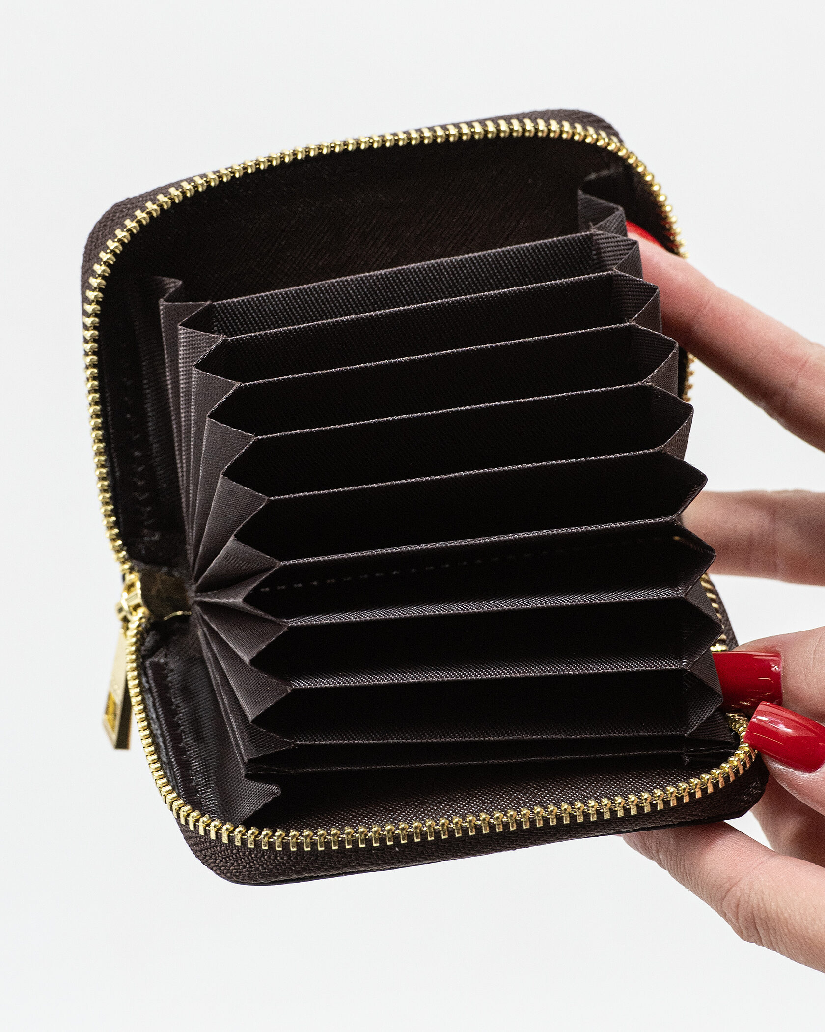 Gucci Dionysus Small Shoulder Bag in GG Supreme Canvas Beige/Black - 11