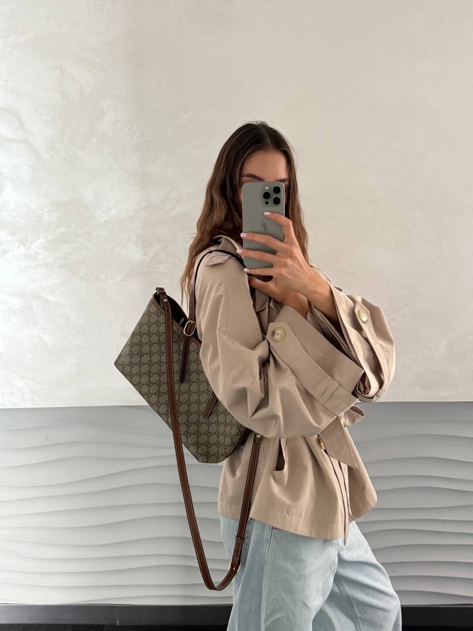 Gucci GG Emblem Medium Tote Bag - 3