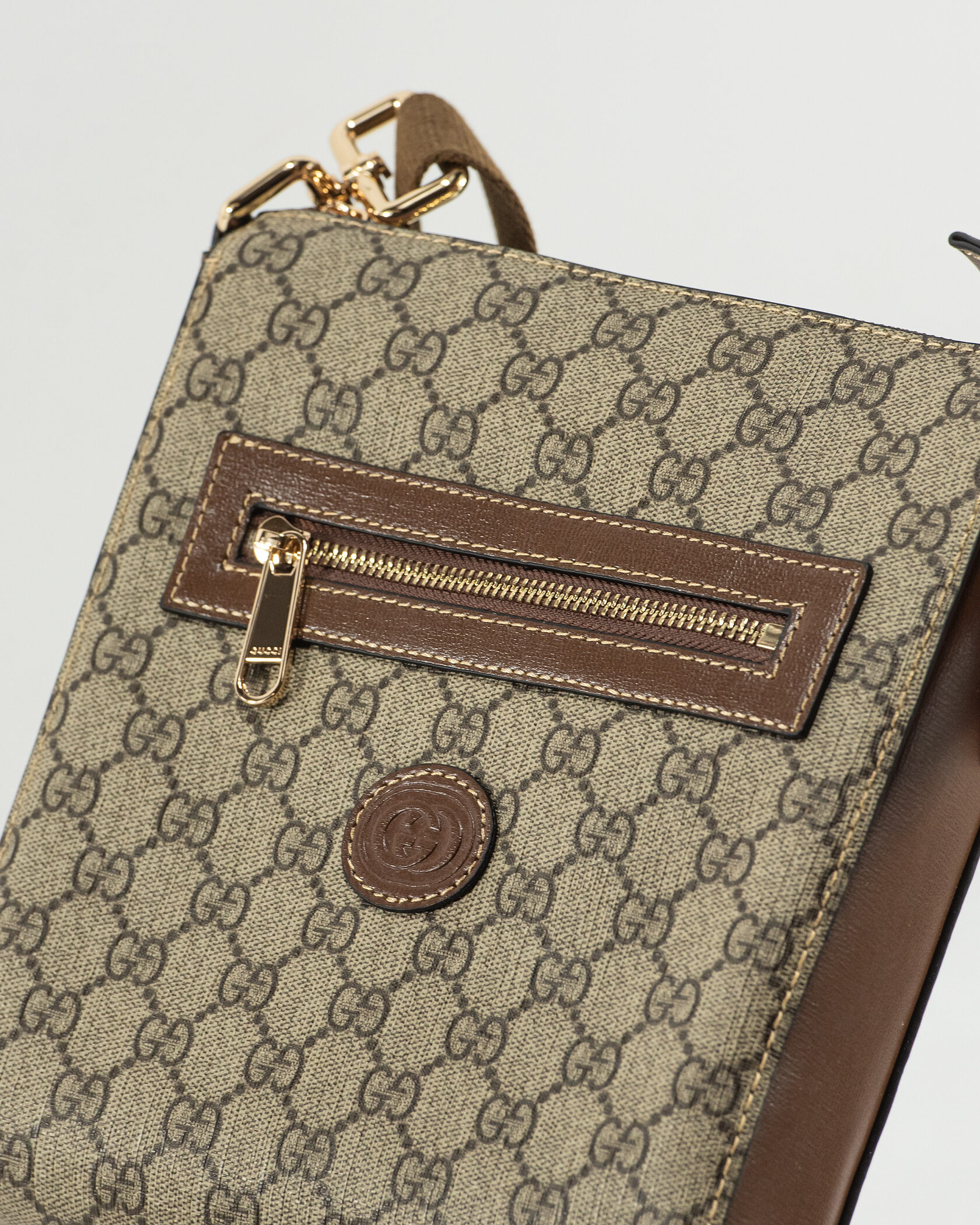 Gucci GG Supreme Classic Messenger - 7