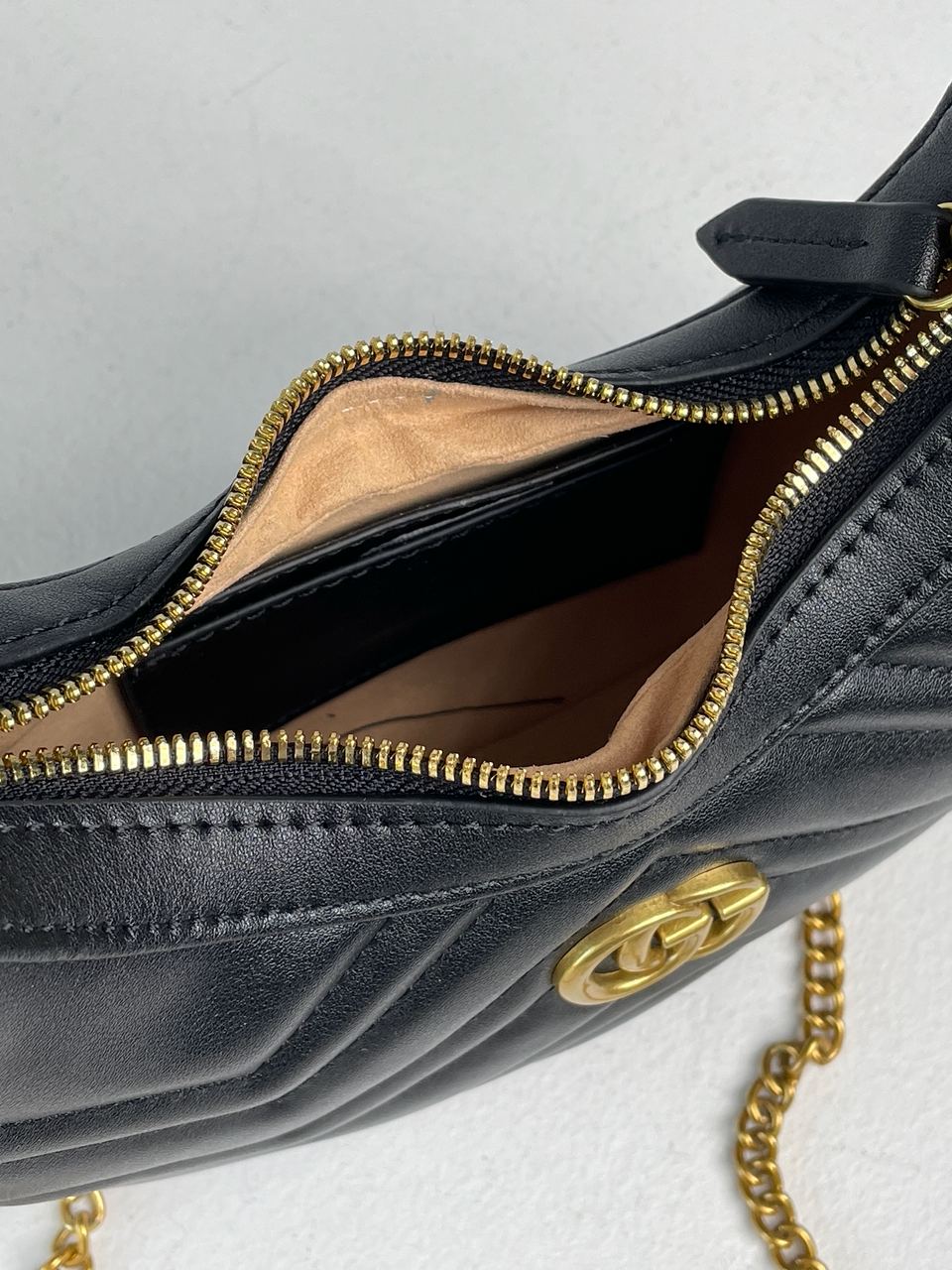 Gucci Half Moon Marmont Leather Shoulder Bag - 23